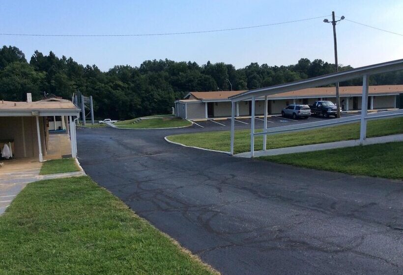 فندق Village Inn