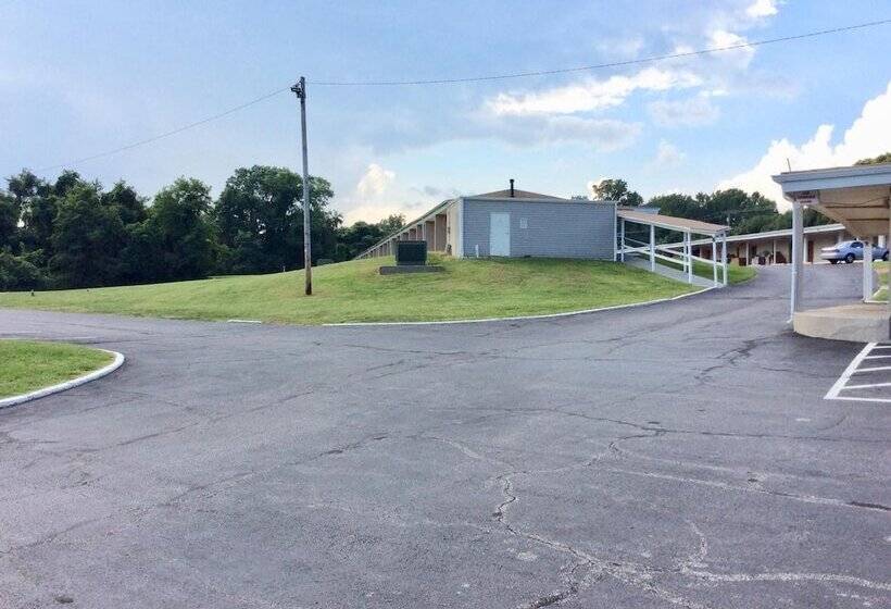 فندق Village Inn