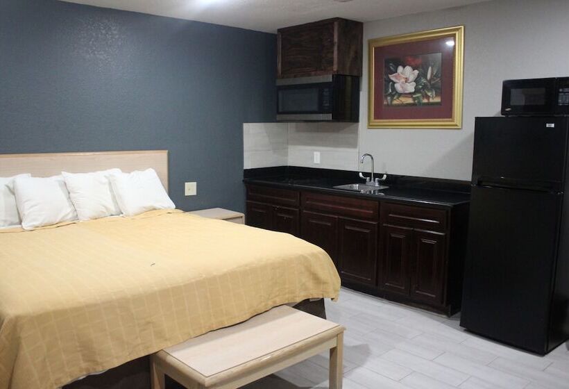 Отель Village Inn Cotulla