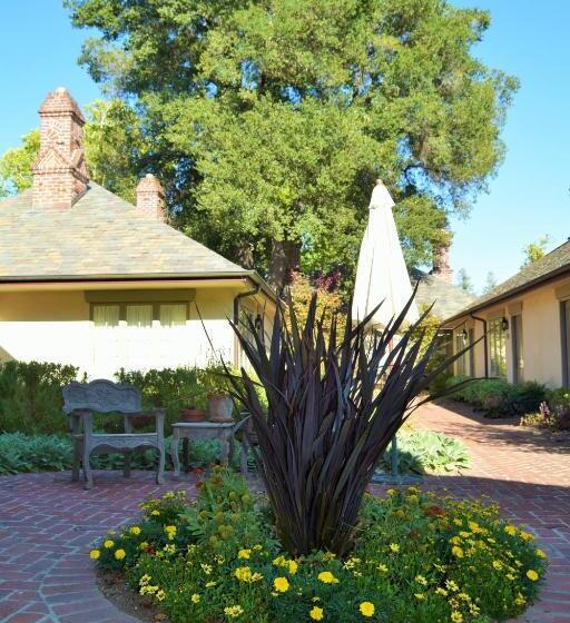 호텔 Vineyard Country Inn