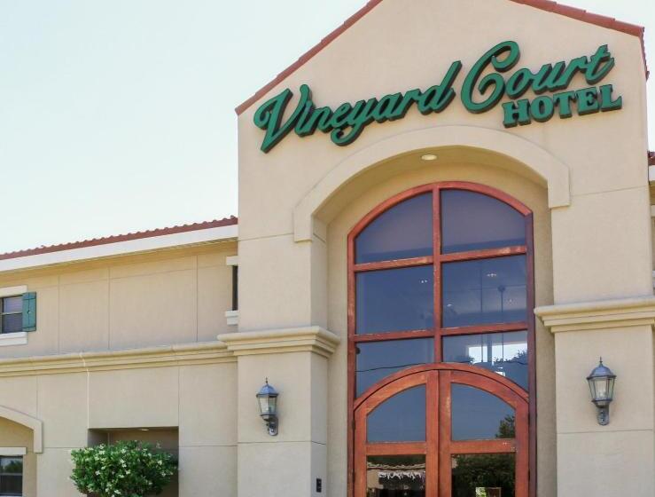 فندق Vineyard Court Designer Suites