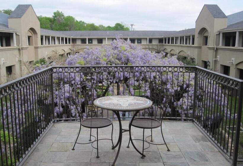 فندق Vineyard Court Designer Suites