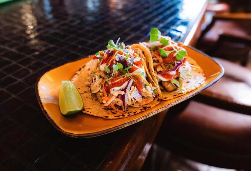 فندق Vintners Resort