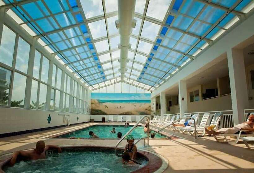 فندق Watson's Regency Suites