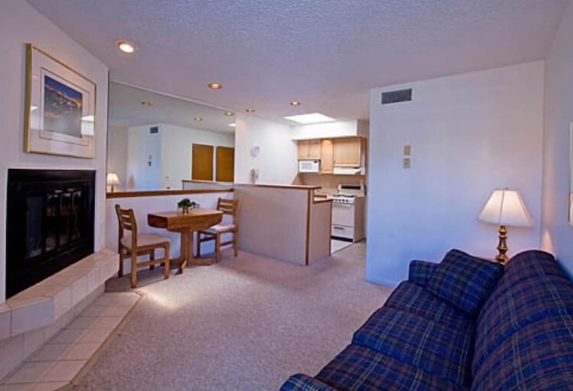 호텔 Weathervane Terrace Inn And Suites