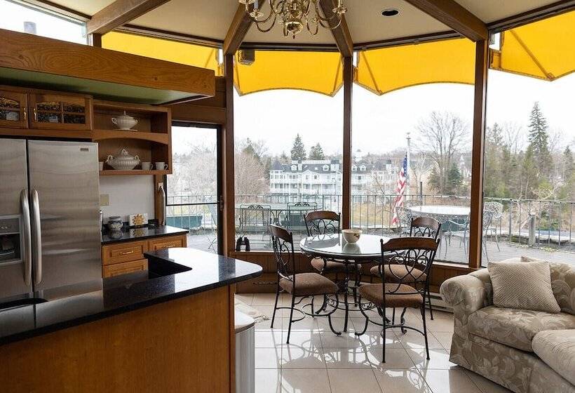 호텔 Weathervane Terrace Inn And Suites