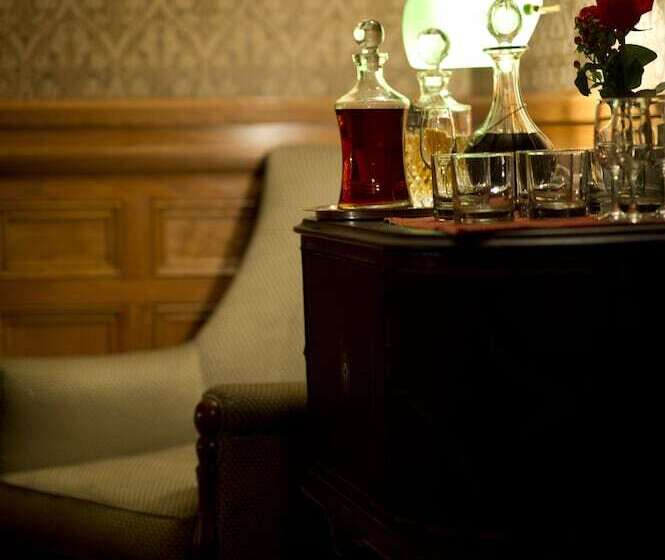 هتل Wentworth Mansion