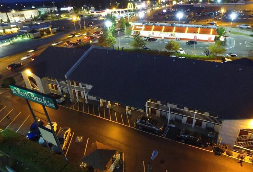 호텔 West Bank Inn
