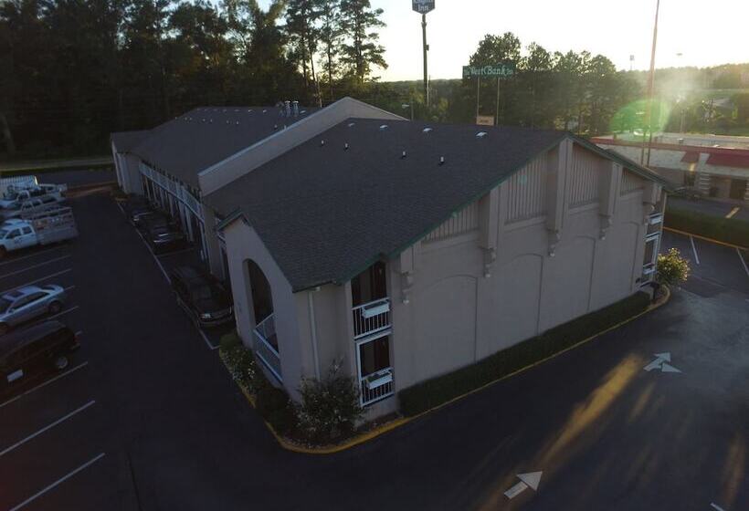 호텔 West Bank Inn