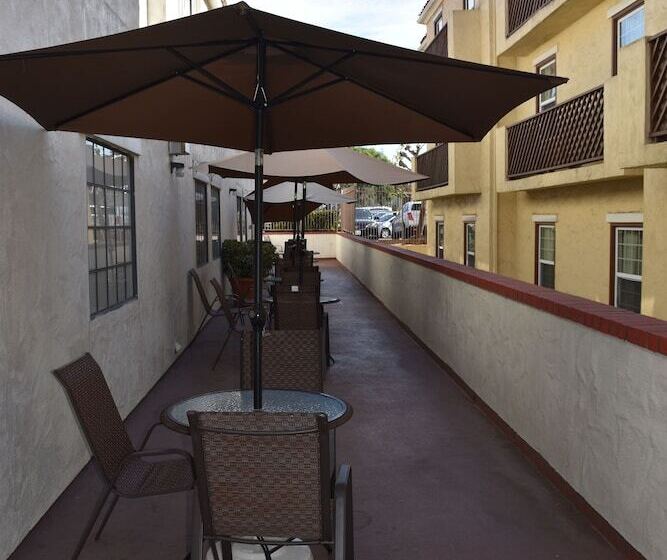 호텔 Old Town Western Inn