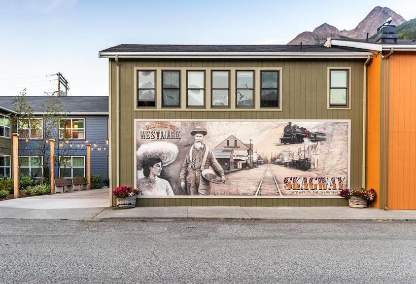 فندق Holland America Skagway Inn