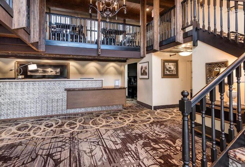 فندق Holland America Skagway Inn