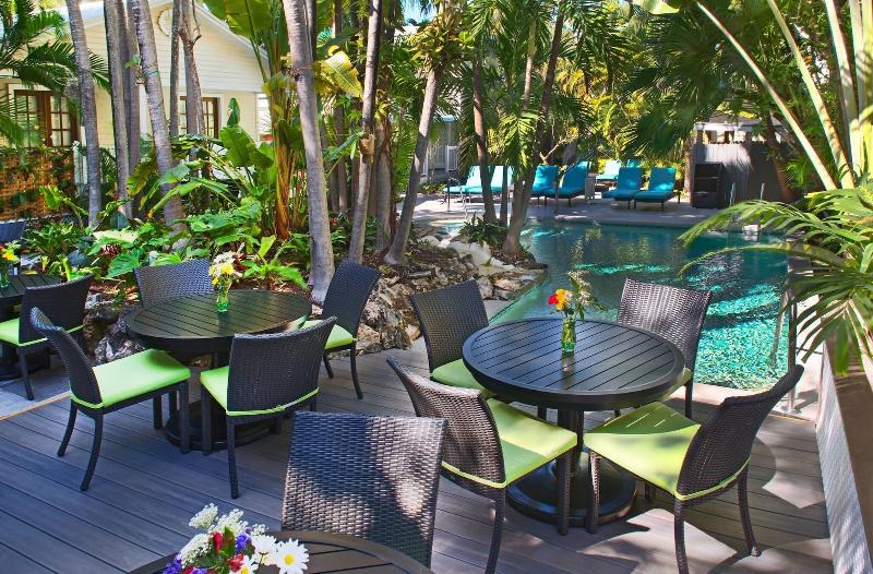 فندق Westwinds Inn