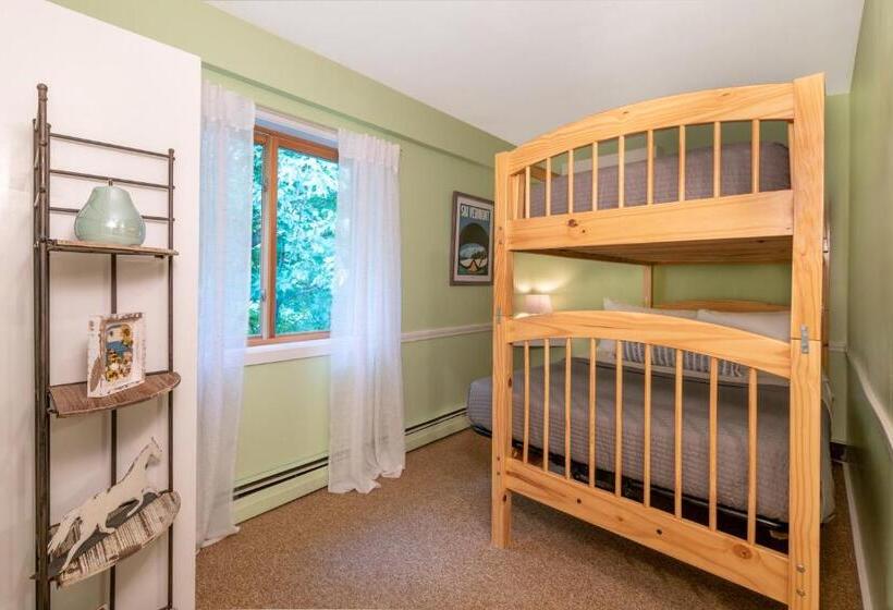 فندق White Horse Lodge