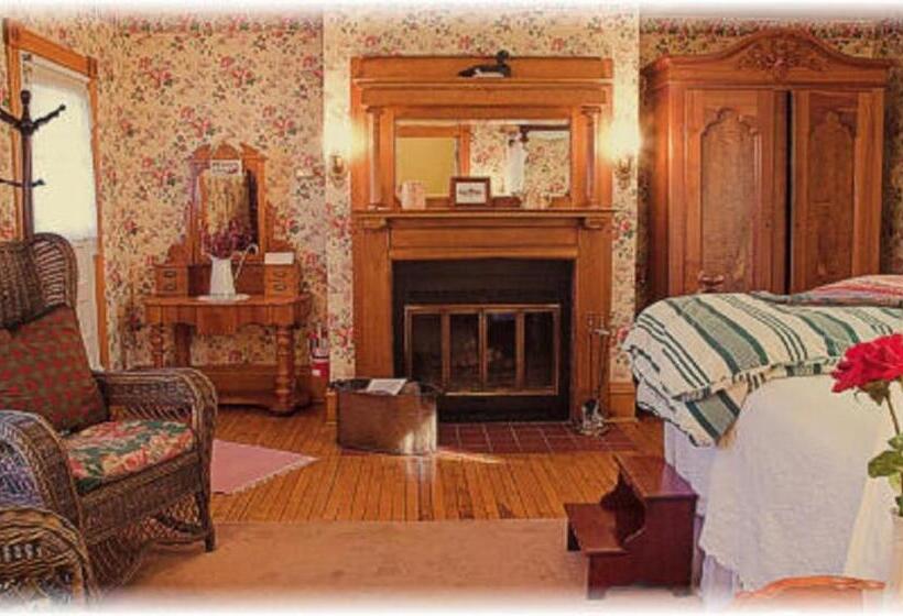 Отель White Lace Inn