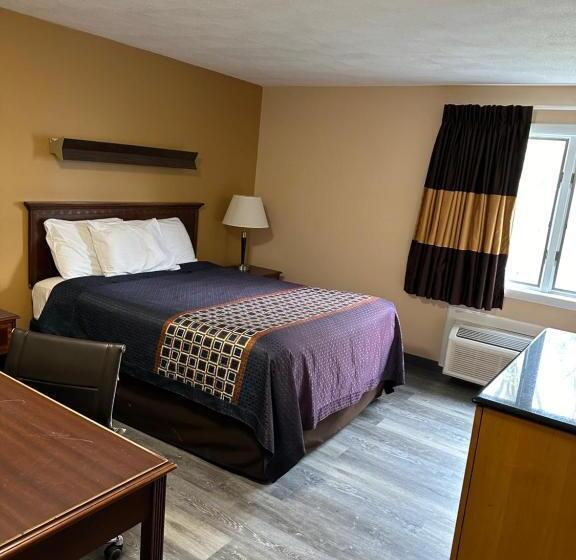 Отель Wickford Motor Inn