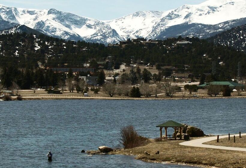 ホテル Wildwood Inn