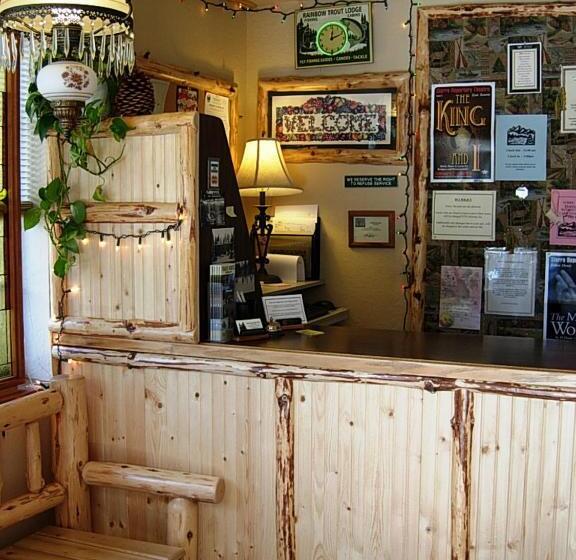 Отель Wildwood Inn