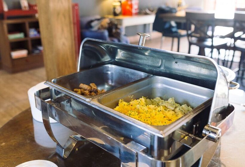 فندق Wildwood Lodge & Suites