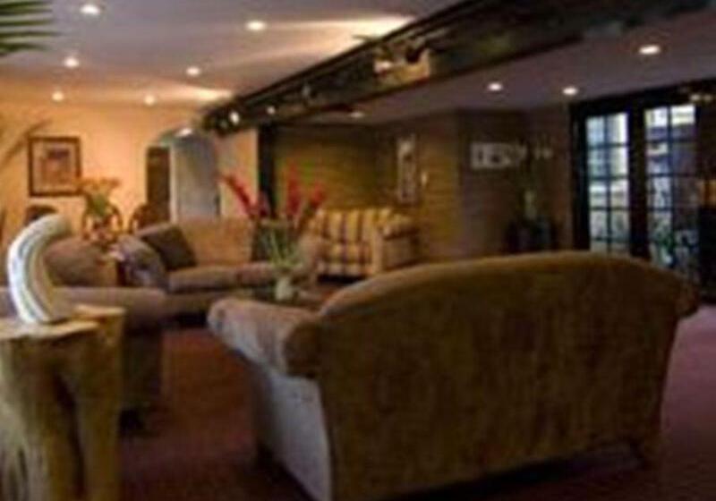 Отель Wilshire Crest