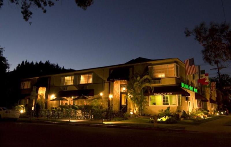 Отель Wilshire Crest