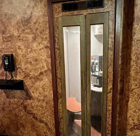 Lenox Hotel And Suites