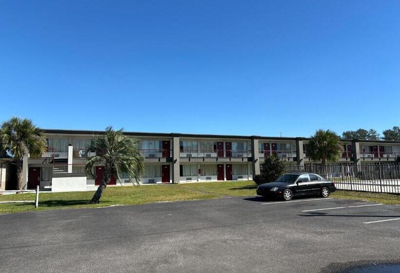 Отель Red Roof Inn Wildwood, Fl   The Villages