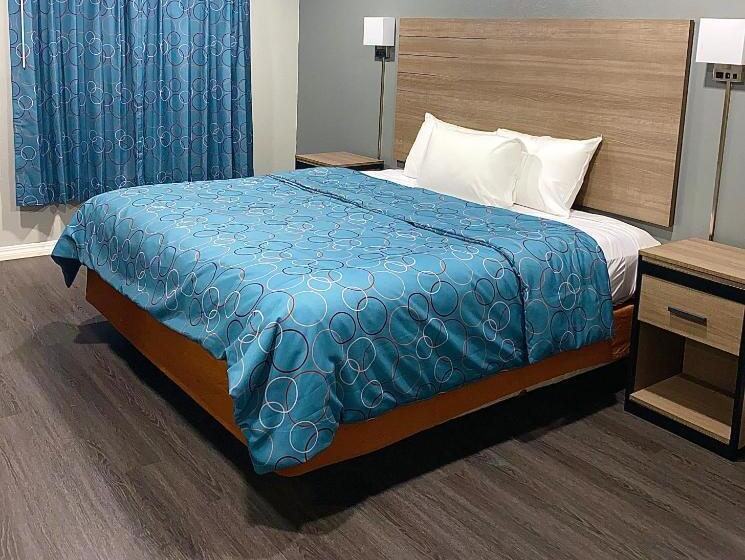 Мотель Budget Host Inn