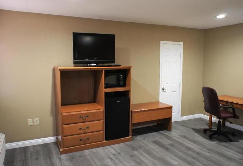 فندق على الطريق Executive Inn