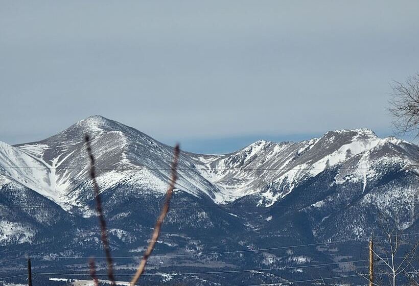 汽车旅馆  Silver Ridge Lodge