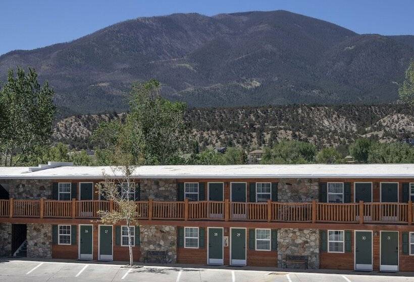 汽车旅馆  Silver Ridge Lodge