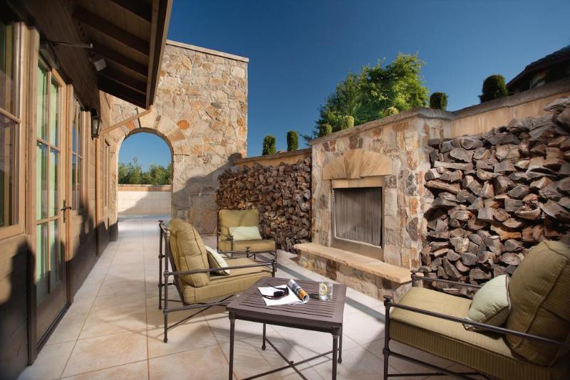 The Estate Yountville