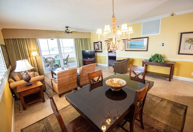 Vanderbilt Beach Resort