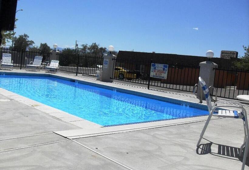 Western Ridge Motel