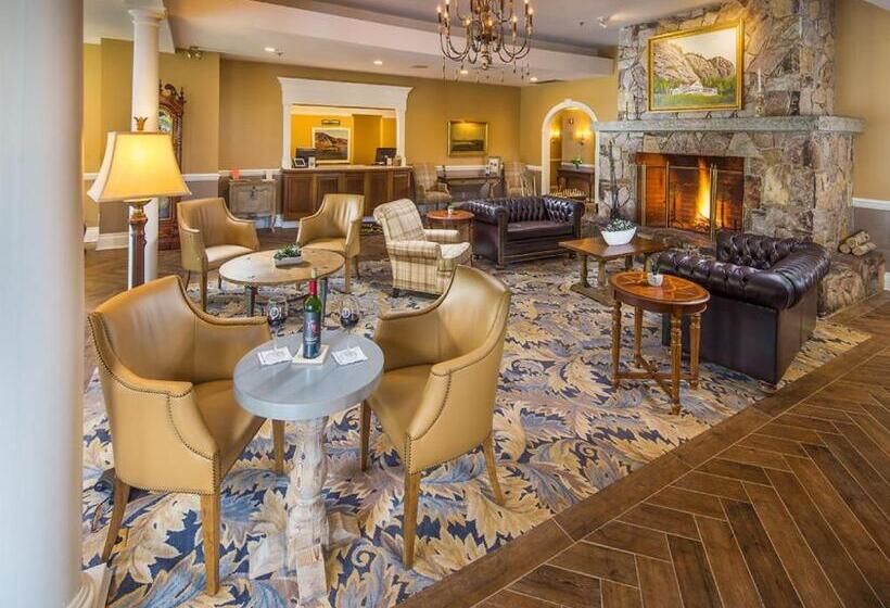 White Mountain Hotel And Resort