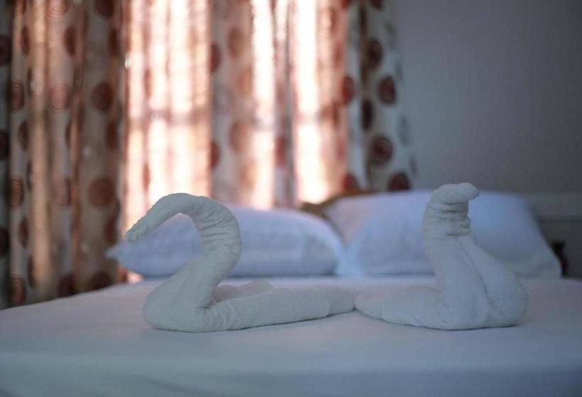 住宿加早餐  Villa Anandha