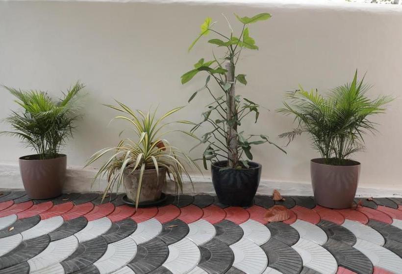 住宿加早餐  Villa Anandha