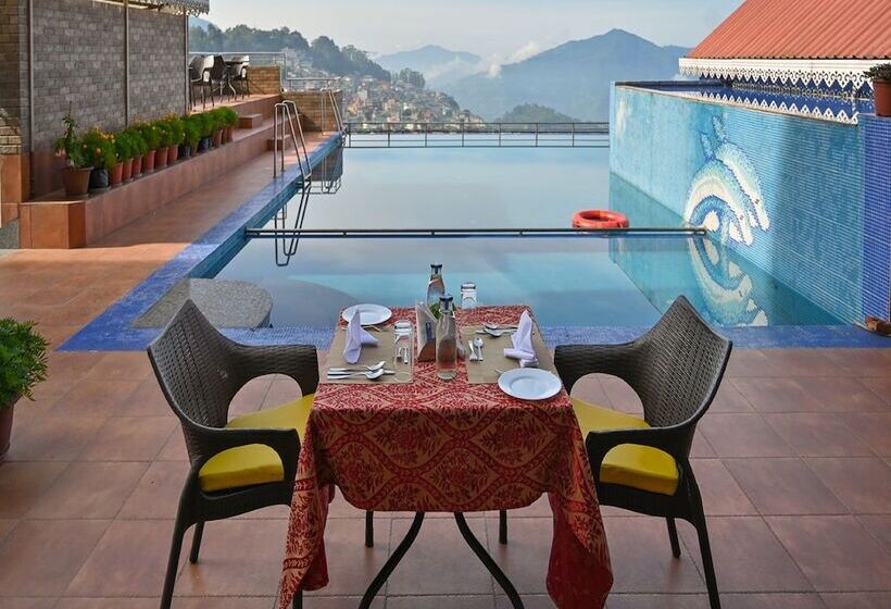 Отель Sinclairs Gangtok