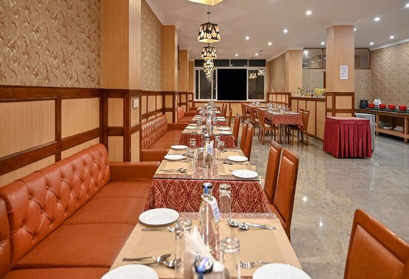 Отель Sinclairs Gangtok