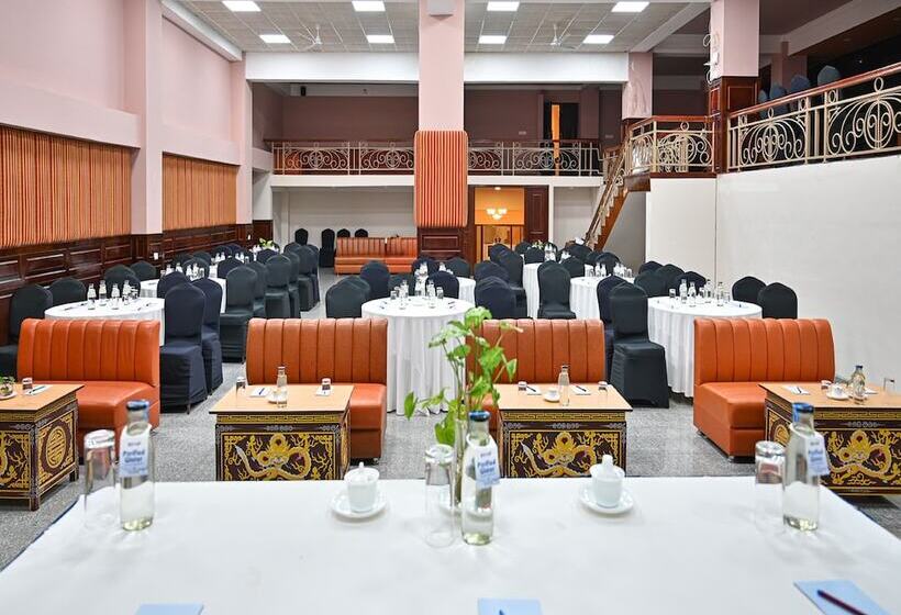 Отель Sinclairs Gangtok