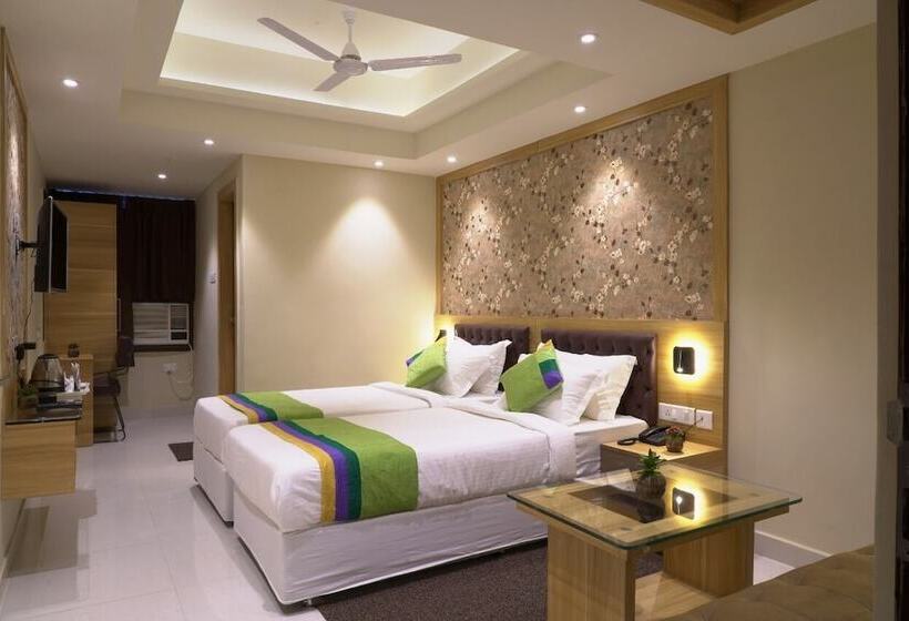 호텔 Capital House