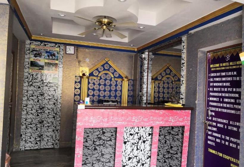 酒店 5th Element Deshraj