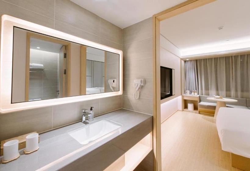 Отель Ji  Kunming Changshui International Airport