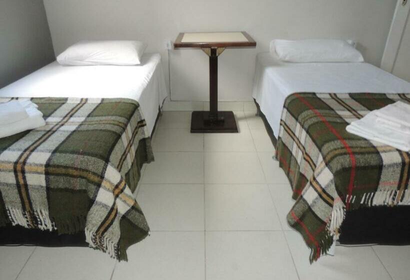 Economy 888   By Up Hotel   Próximo A Praça Da Estação E Rodoviária