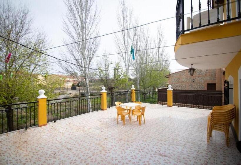 فندق Posada El Arriero