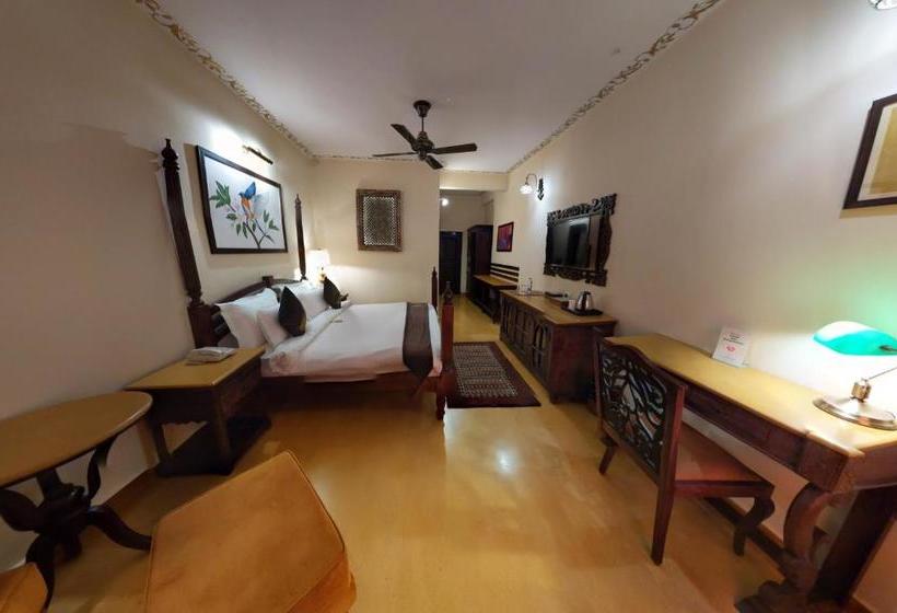 ホテル The Earth House Resort