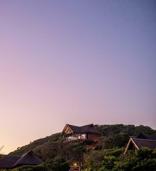 Montebelo Milibangalala Bay Resort
