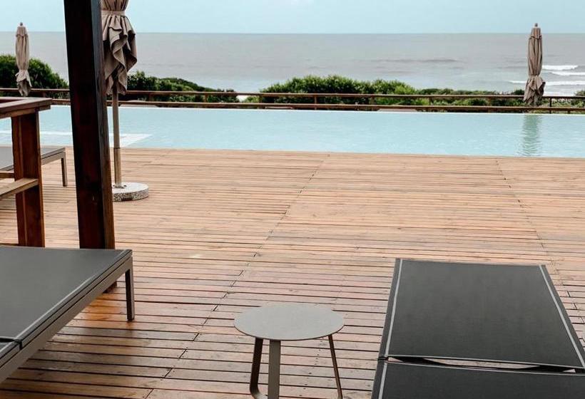 Montebelo Milibangalala Bay Resort