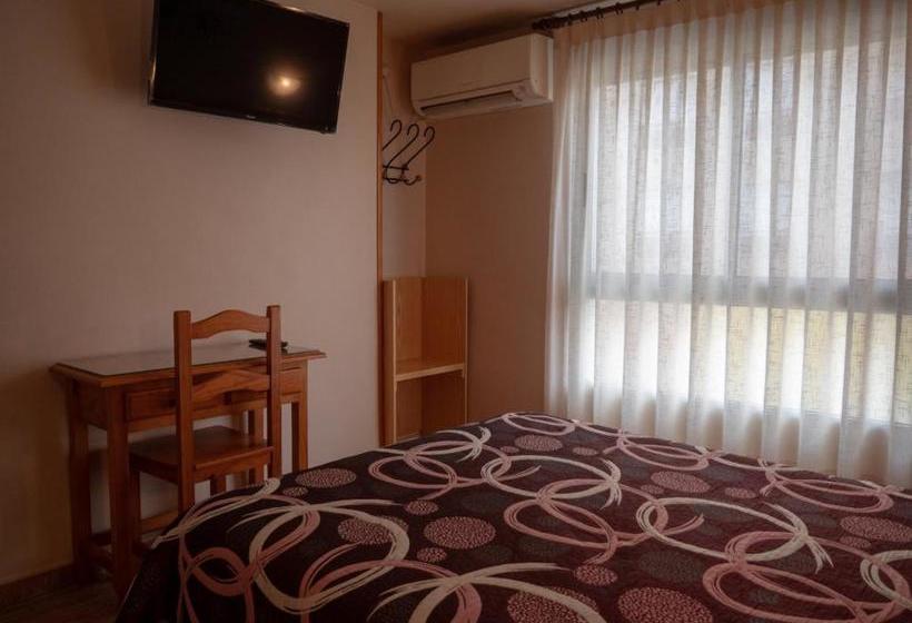 بنسيون Hostal Durá