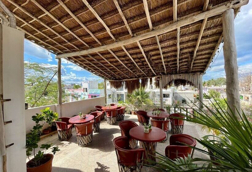 هتل Chi Ibal Hu Cancun